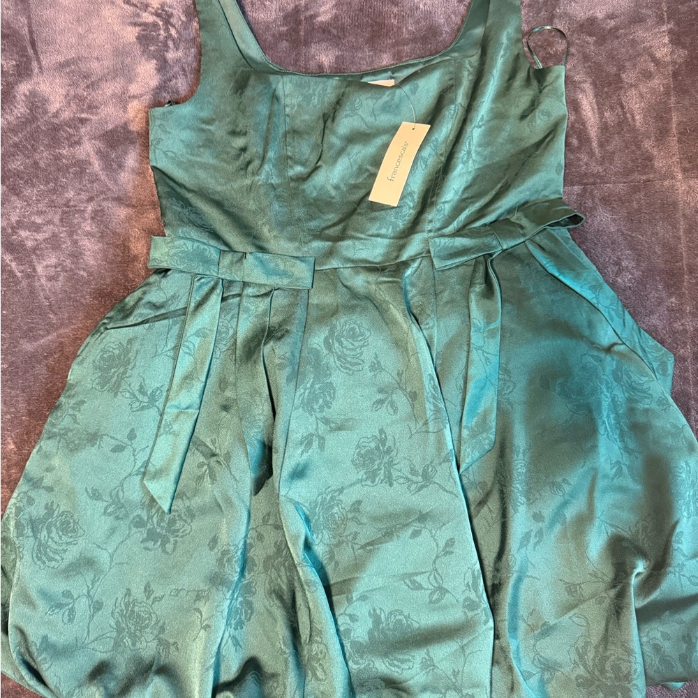 Elegant green Dress